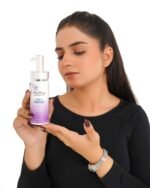 Miss Peony Rose Glow Niacinamide Cleanser